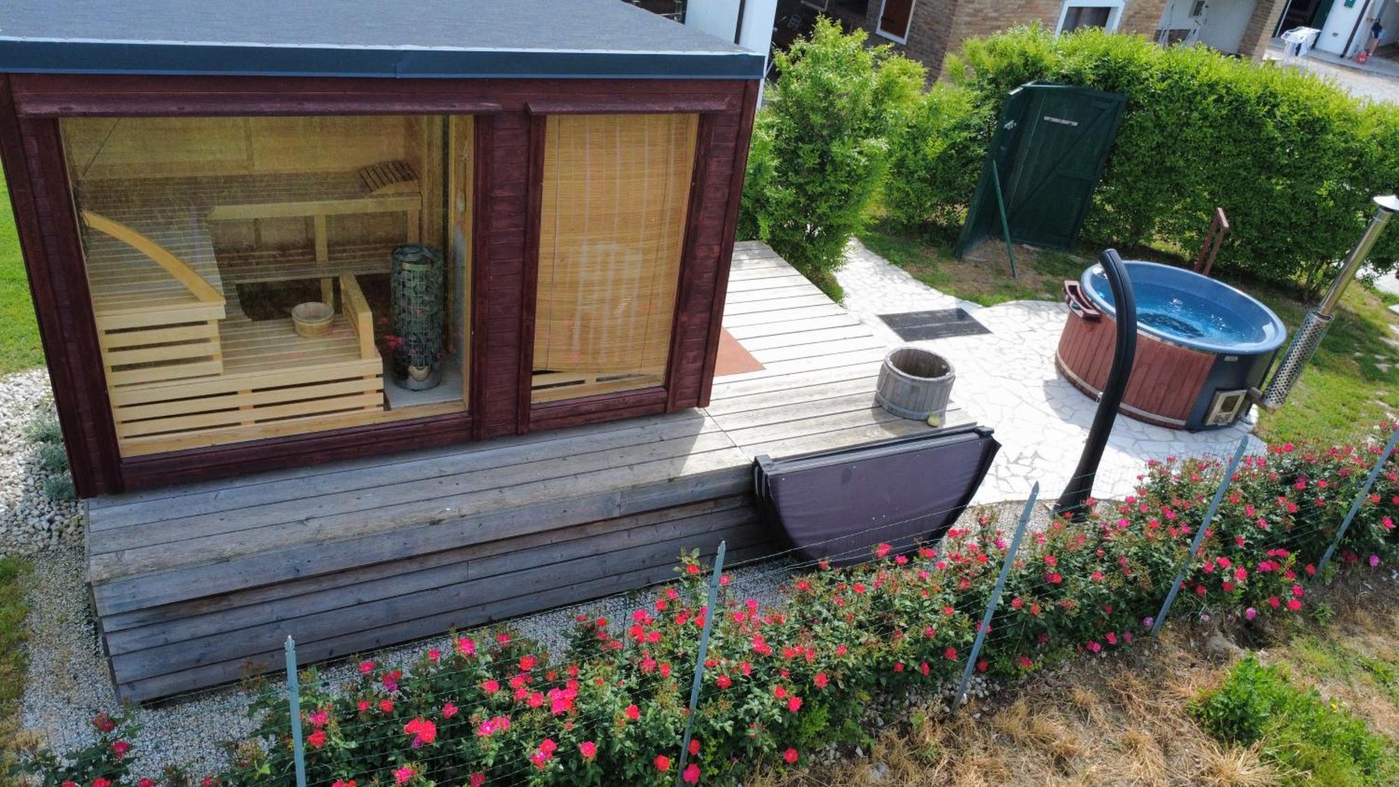 Adria Bnb Exterior foto